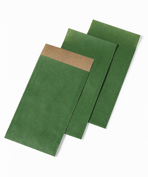 papieren zakjes 7x13cm  groen